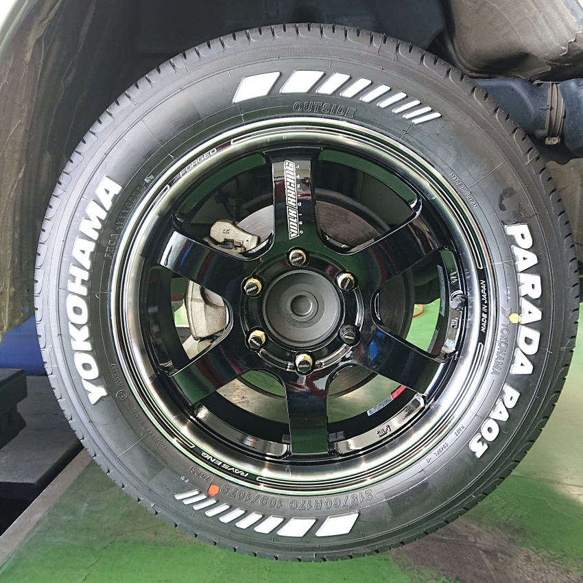 （ほぼ新品•千葉船橋市引き取り限定）ハイエース　タイヤ＆ホイール ほぼ新品•千葉船橋市引き取り限定）ハイエース タイヤ＆ホイール